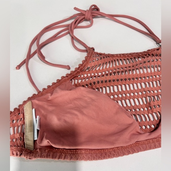 Robin Piccone Dusty Pink Crochet Bandeau - Picture 4 of 16